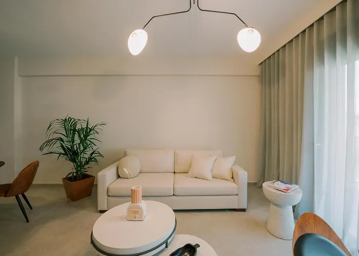 Hama Luxury Seaside Apartments