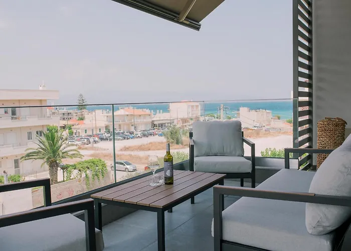 Hama Luxury Seaside Apartments